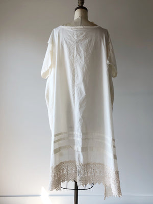 organdy tunic with lace